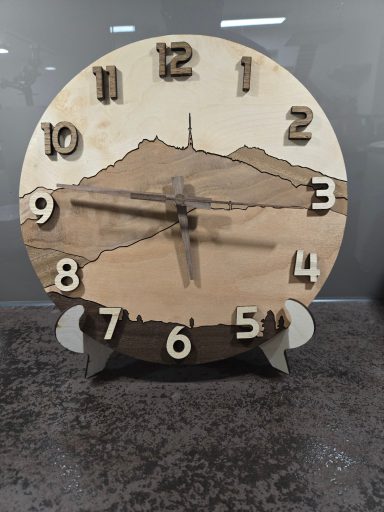 0150- Holzuhr Motiv Grünten mit 4 verschiedenen Holzfurnieren